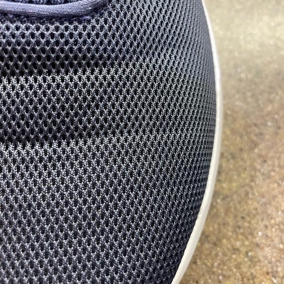 Adidas Cloudfoam Youth Sneakers, Size 7 - Picture 7 of 10